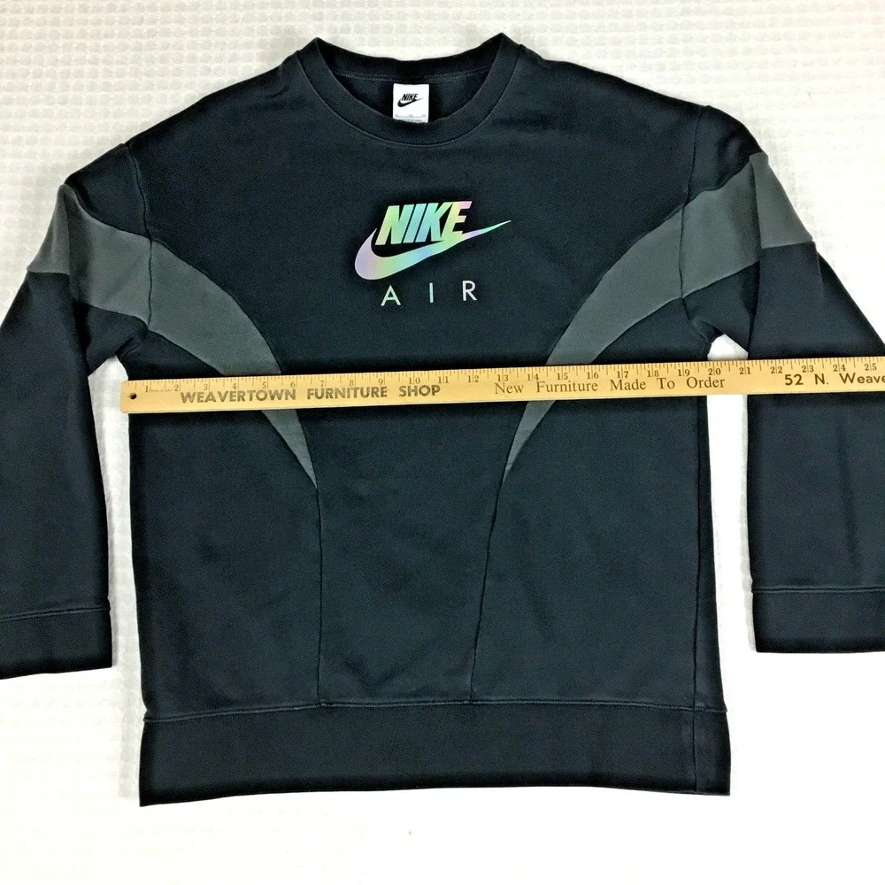 Nike Air Kids XL Black Grey Iridescent Logo Crewneck Sweatshirt‎ Pullover